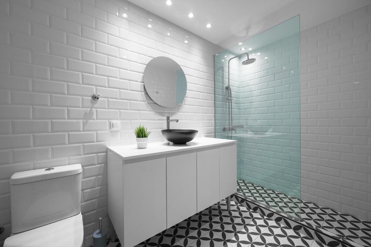 Nyma White Apartments, The Luxury Suites เทสซาโลนิกิ ภายนอก รูปภาพ