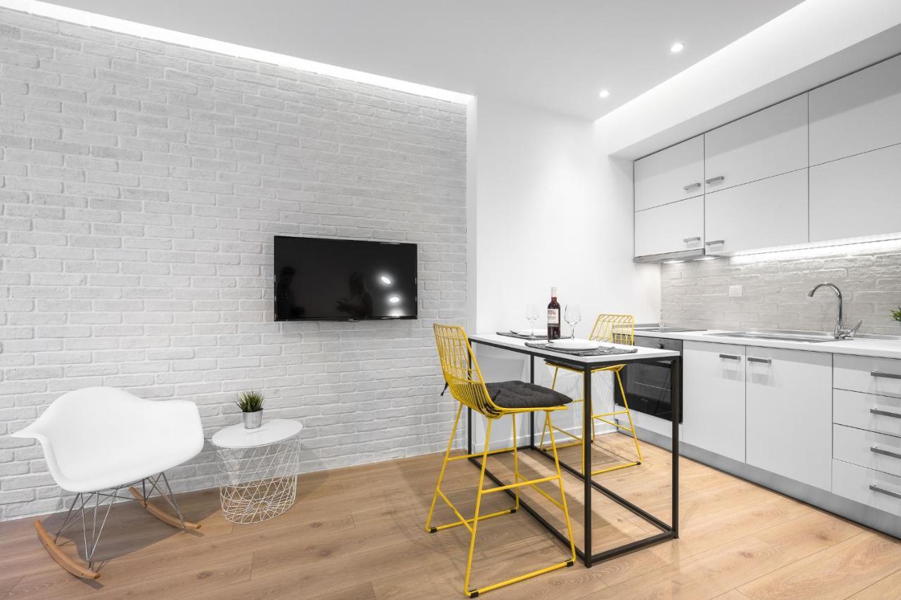 Nyma White Apartments, The Luxury Suites เทสซาโลนิกิ ภายนอก รูปภาพ