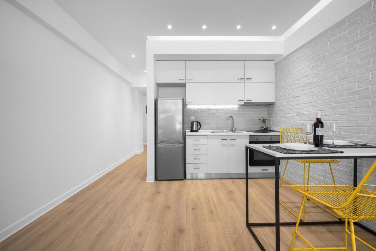 Nyma White Apartments, The Luxury Suites เทสซาโลนิกิ ภายนอก รูปภาพ