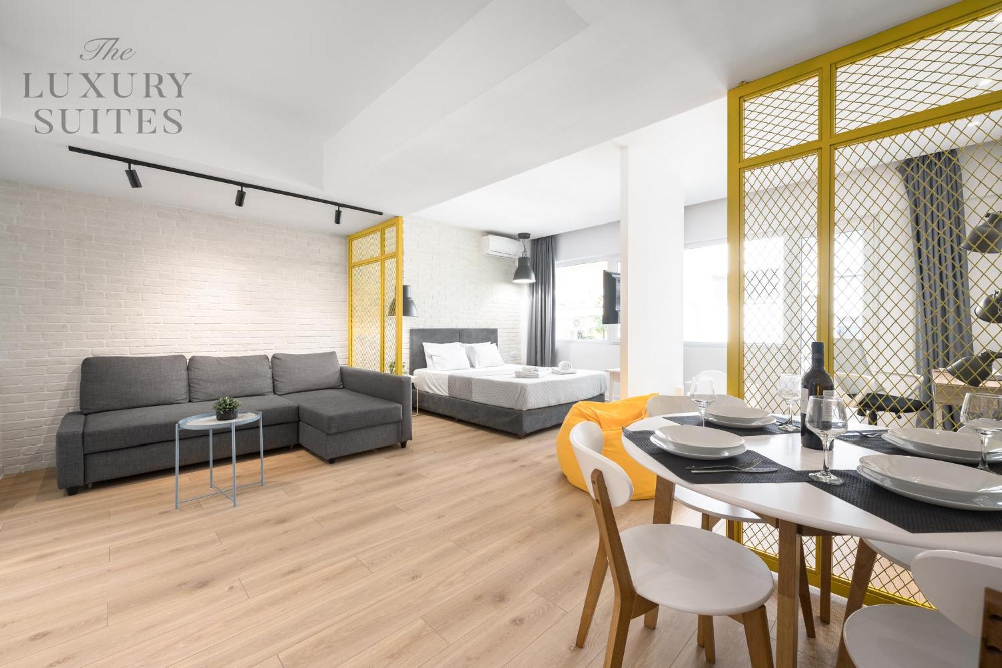 Nyma White Apartments, The Luxury Suites เทสซาโลนิกิ ภายนอก รูปภาพ